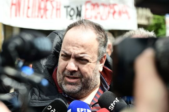 kostas genidounias